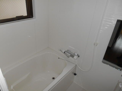 【浴室】 | コーポ峰 | ゆったり過ごせるお風呂です