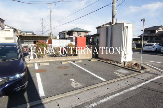 レオパレス大弥の駐車場