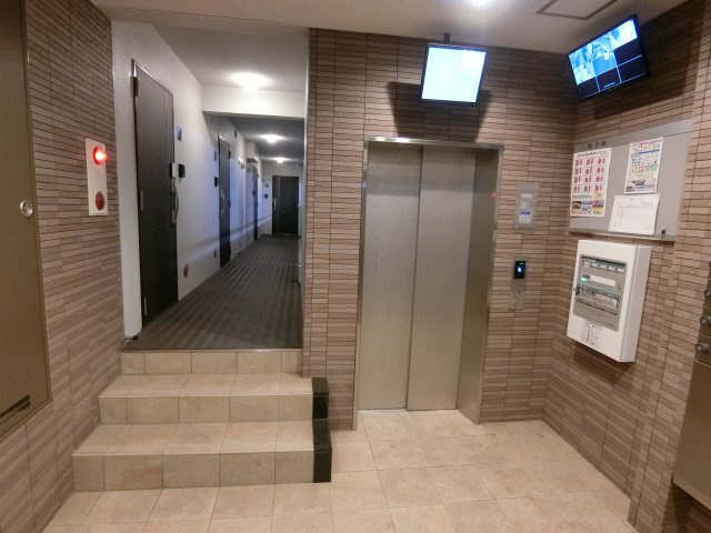 モアプラス西鉄久留米駅前のエントランス