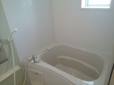 【浴室】 | サニーライツⅠ | コンパクトで使いやすいお風呂です