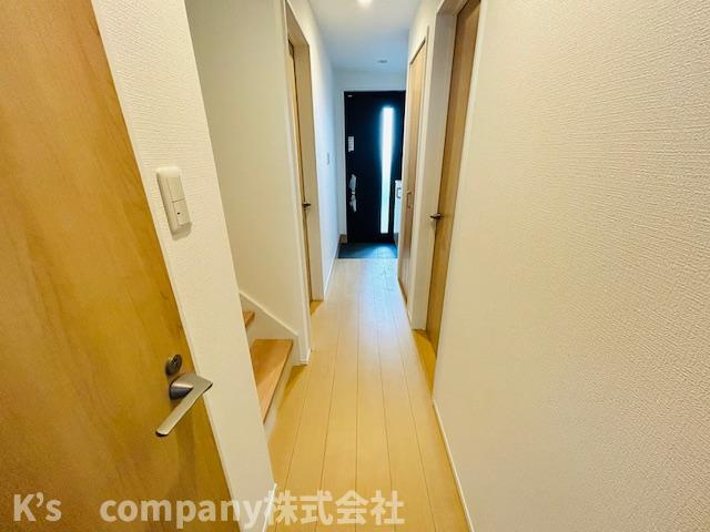 茅ヶ崎市浜須賀　新築戸建　3号棟の内装|廊下部分♪