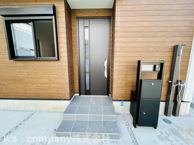 茅ヶ崎市浜須賀　新築戸建　3号棟の外観|玄関ポスト置き場♪