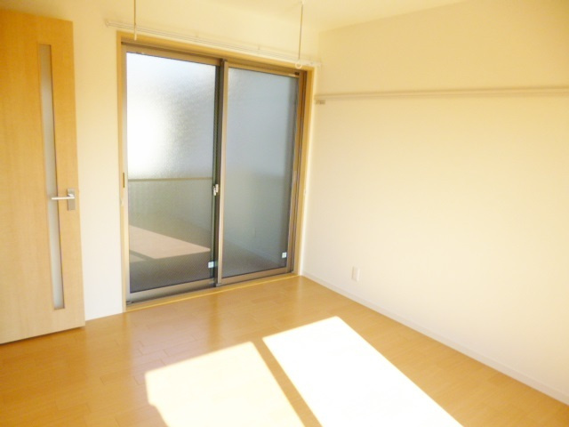 高見シャーメゾンの寝室|2013年11月築の物件です！