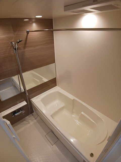 ＣＲＥＶＡＮＣＥ亀戸ＮＯＲＴＨの浴室