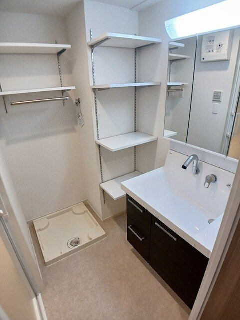 ＣＲＥＶＡＮＣＥ亀戸ＮＯＲＴＨの洗面所