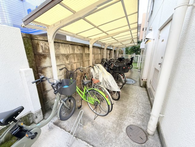 中銀木場マンシオンの駐輪場|共用部・駐輪場