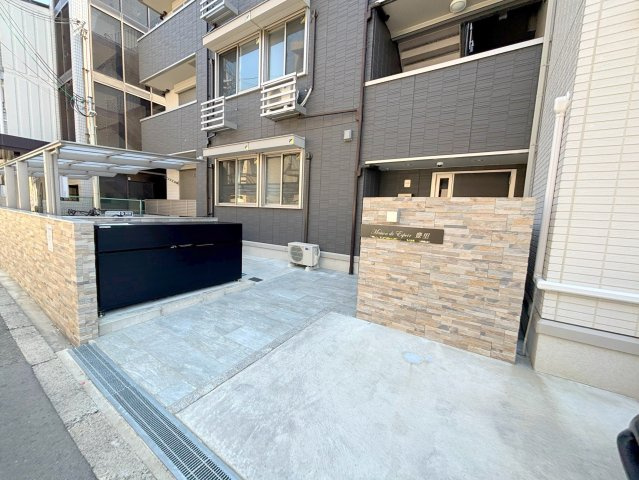 Maison de Espoir豊里のエントランス