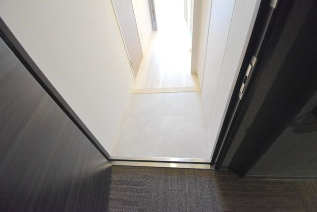 ミュプレ梅丘の玄関