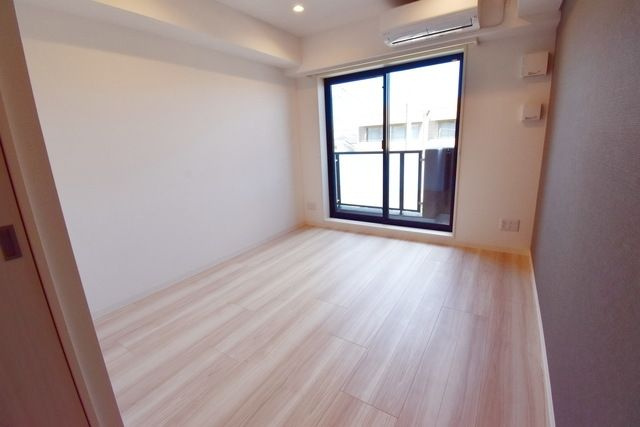 ミュプレ梅丘の居間・リビング