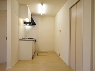 【内装】 | アジャートくろだ | 室内