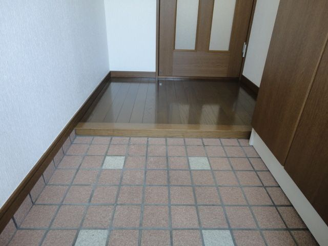 マリンルージュの玄関|明るい玄関です