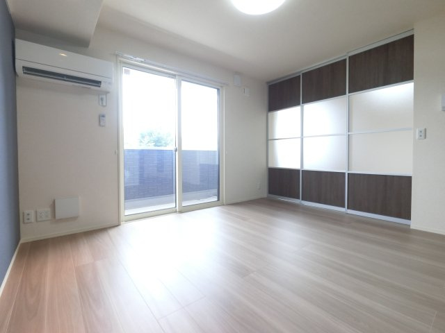 【居間・リビング】