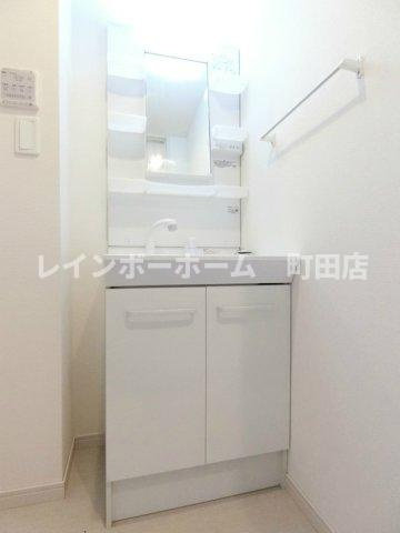 リブリ・ウンレーヴの独立洗面台