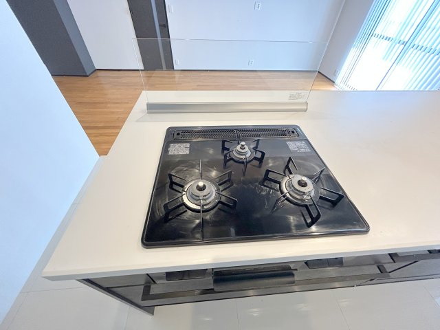 ローレルコートエスタ萩の台　５号棟のキッチン