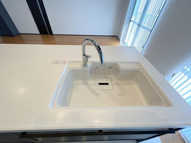 ローレルコートエスタ萩の台　５号棟のキッチン