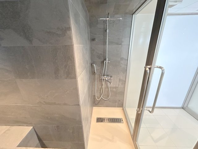 ローレルコートエスタ萩の台　５号棟の浴室