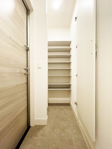 ルクール福島の玄関