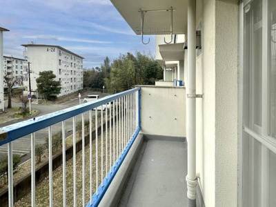 【バルコニー】 | ビレッジハウス鳴滝21号棟 | ビレッジハウスの同一物件・同一タイプの間取りの写真です