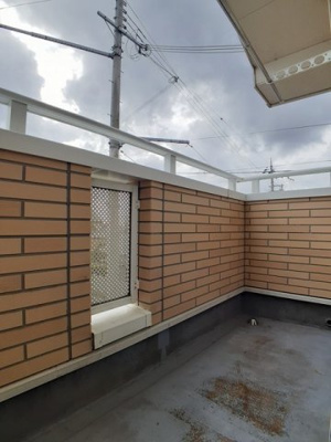 【バルコニー】 | トゥーランドット | 暖かな日差しのふりそそぐバルコニー