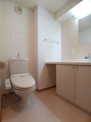 【トイレ】 | ペシュール西小二里 | トイレもきれいです