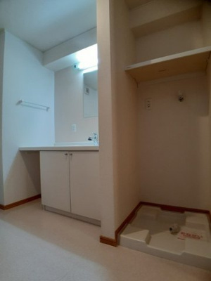 【洗面所】 | ペシュール西小二里 | 洗面所です