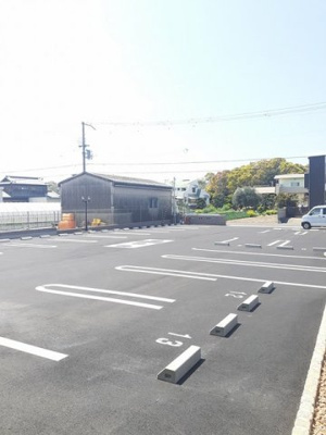 【駐車場】 | ヴァンヴェール西浜ＲＳ | 駐車場です