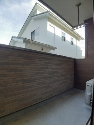 【バルコニー】 | ヴィル・ドミール | 陽当たり良好なバルコニーです