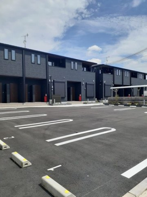 【駐車場】 | アルドールⅠ | 駐車場があるので、車を買う予定の方も安心です