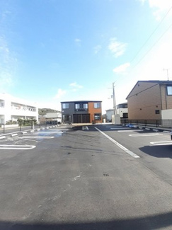 【駐車場】 | ベルシャイン　紀三井寺　Ⅱ | 駐車スペースもあります