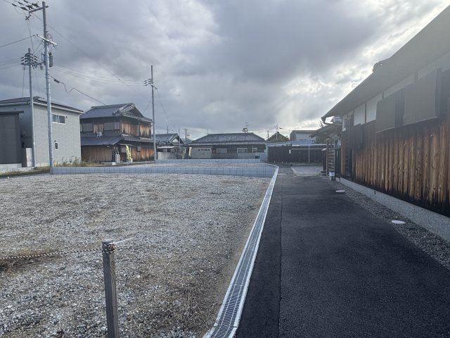 岸和田市尾生町４丁目建築条件無し売土地③号地の前面道路含む現地写真