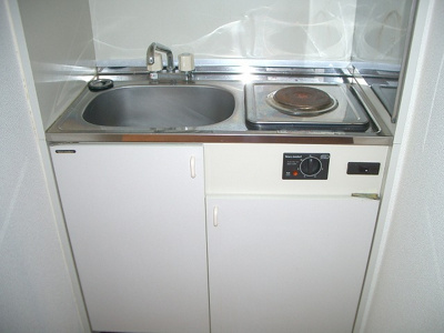 【キッチン】 | ルガル・デ・レイナ | 一口コンロ設置済みです