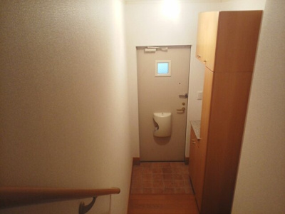 【玄関】 | プレシャスコートＫ東松江Ⅱ | きれいな玄関です