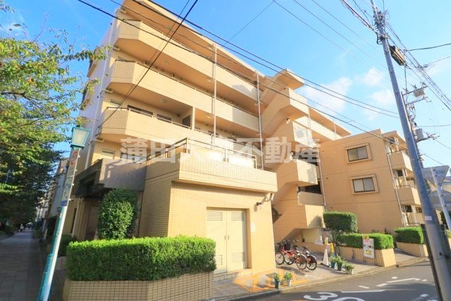 ハイタウン南馬込の外観|1990年10月築　RC鉄筋コンクリート造地上5階建て総戸数68戸
東京都大田区南馬込6丁目　都営浅草線西馬込駅徒歩5分