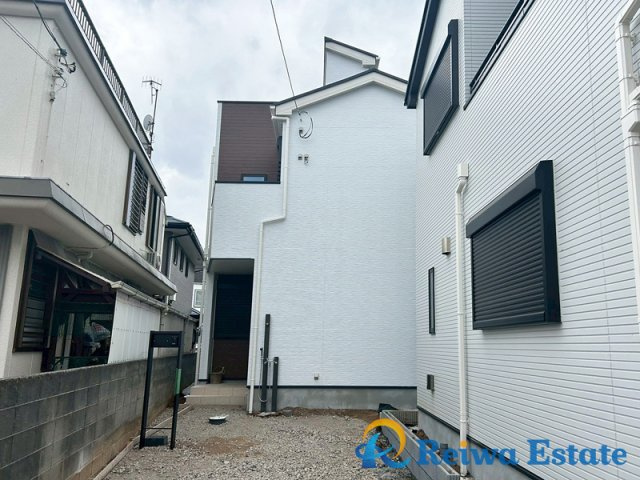 新築戸建　茅ヶ崎市松が丘2丁目の前面道路含む現地写真