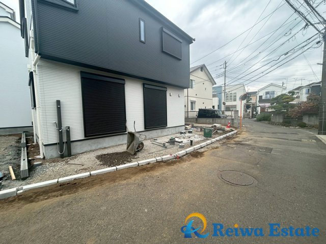 新築戸建　茅ヶ崎市松が丘2丁目の前面道路含む現地写真