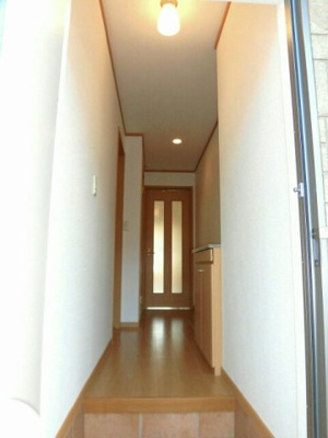 【玄関】 | アルカンシェル | 毎日通る玄関はこちらです