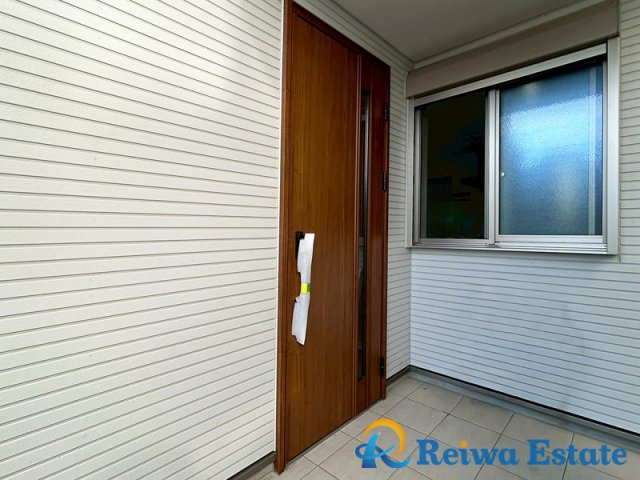 新築戸建　茅ヶ崎市松が丘2丁目の玄関