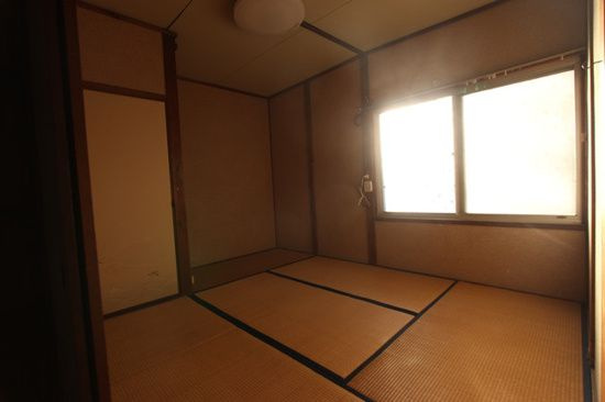 中郷２－２０３貸家の和室|和室、ちょっとしたくつろぎスペースにいかがでしょうか