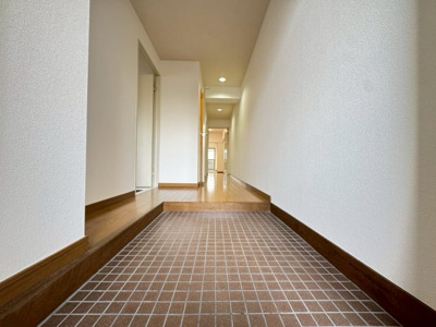 【玄関】 | コニファーヒルズ