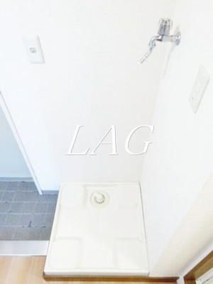 【設備】 | ロイヤルガーデン千鳥町 | 室内洗濯機置場です。