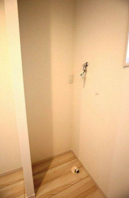 【設備】 | ラ・ルーチェ | 室内洗濯機置き場