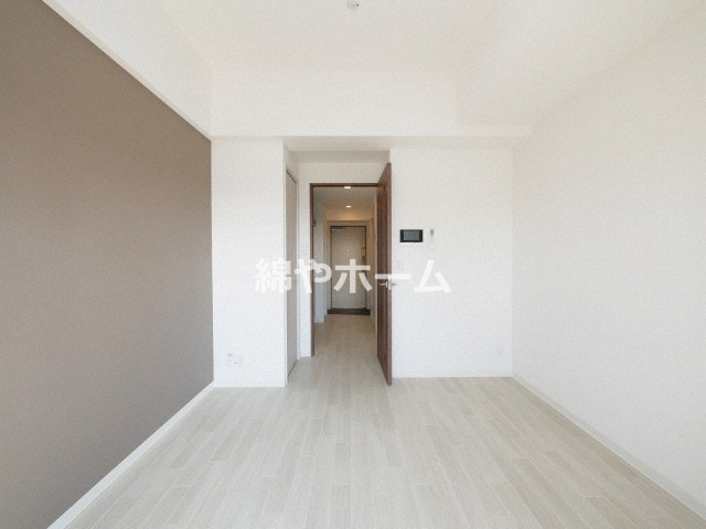 アドバンス大阪イーストの寝室|落ち着いた色調の寝室です