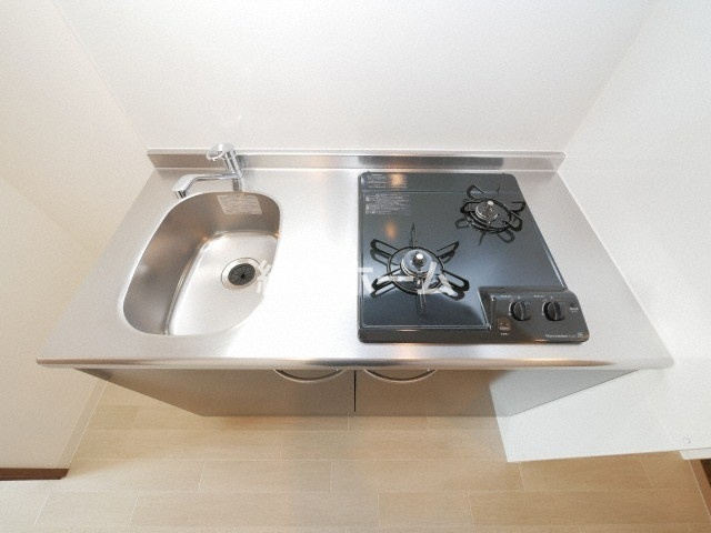 アドバンス大阪イーストのキッチン|きれいなキッチンです