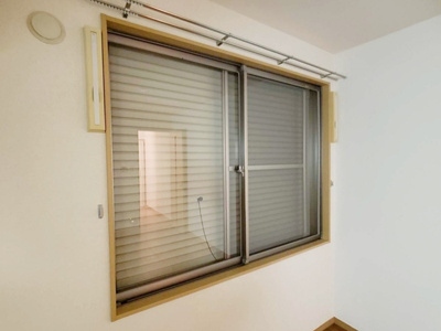 【設備】 | リースランド平出 Ｄ | シャッター雨戸