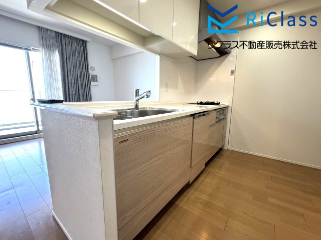 ルネ神戸星陵台のキッチン|対面式キッチンです