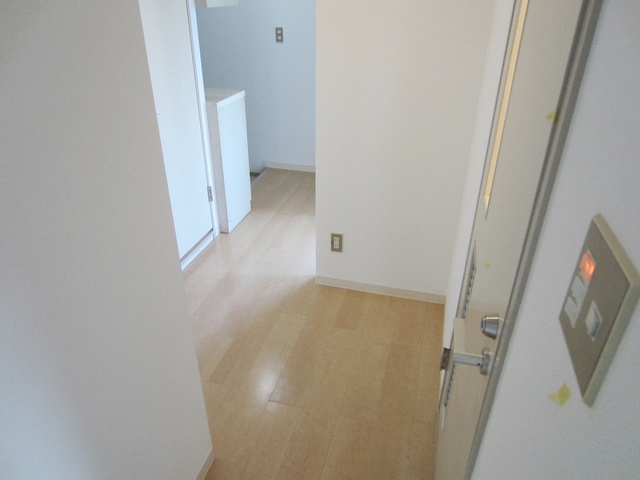 王子ハイツの玄関|玄関周りから廊下部分！