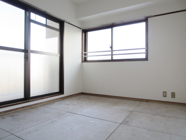 王子ハイツの和室|畳張替え中です！