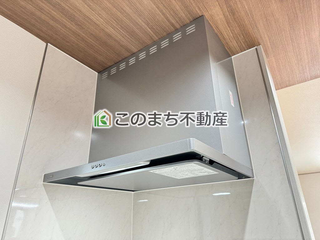 いろどりアイタウン那須塩原市並木町23-P1のキッチン|お料理の匂いもスッキリ♪シンプルデザインで掃除も簡単‼