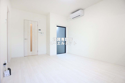 【居間・リビング】 | Wood GardenⅡ | ゆったりとくつろげる、落ち着きのある居室空間です