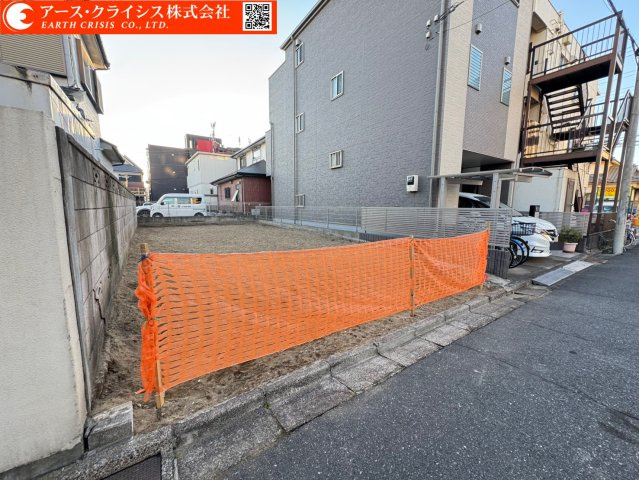 【前面道路含む現地写真】 | 船橋市湊町3丁目 | 風と光がやさしく巡る。朝のコーヒーも、午後の読書も、家族の団らんも、ぜんぶ光に包まれる時間。そんな日々をデザインしませんか♪